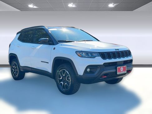 New 2026 Jeep Compass Trailhawk image 7