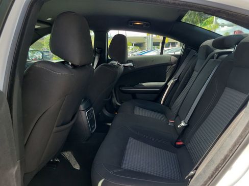 Used 2023 Dodge Charger SXT RWD image 8