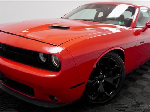 Used 2015 Dodge Challenger SXT Plus w/ Premium Sound Group image 48