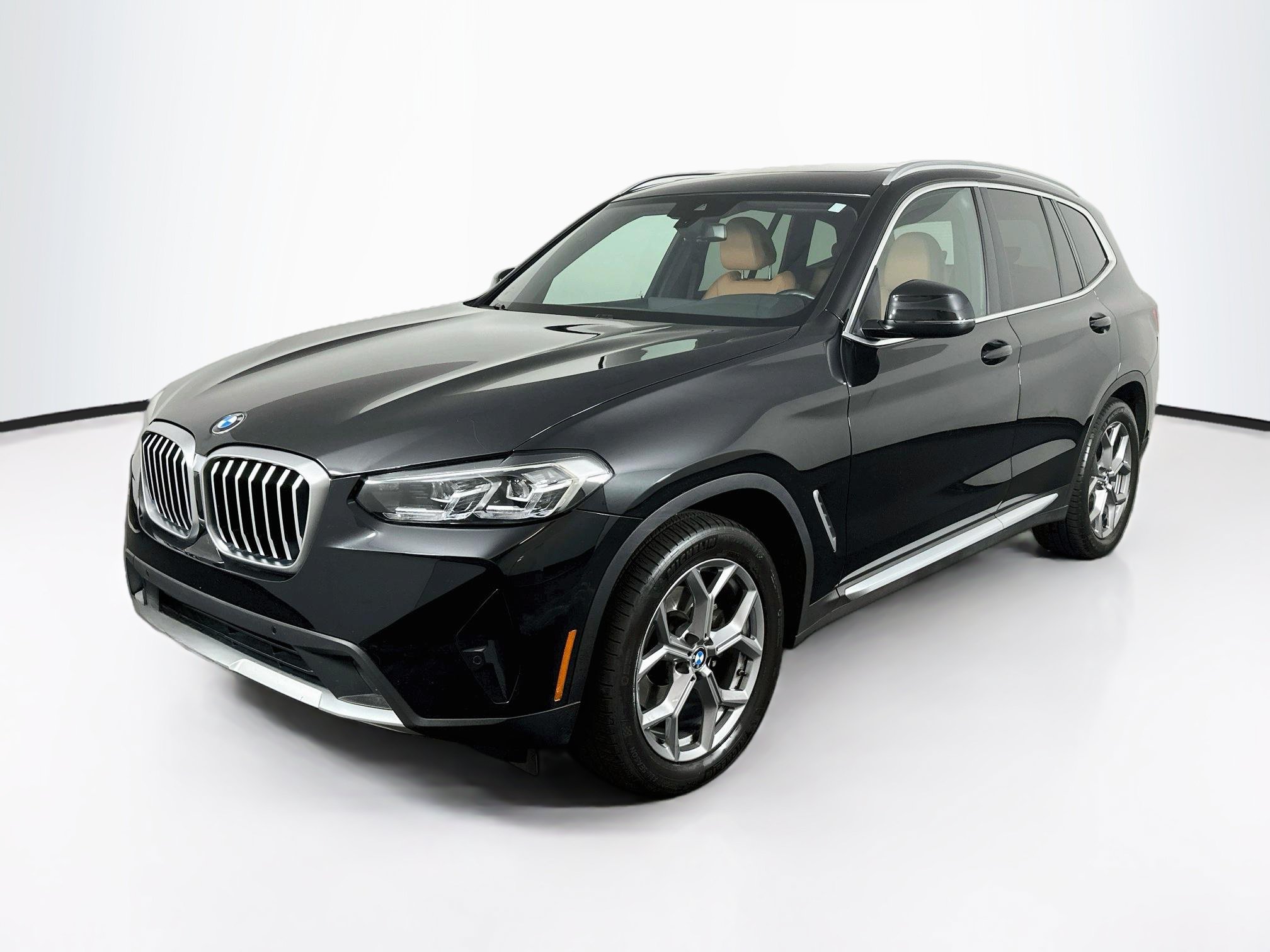 Used 2023 BMW X3 xDrive30i w/ Convenience Package AWD/4WD image 3
