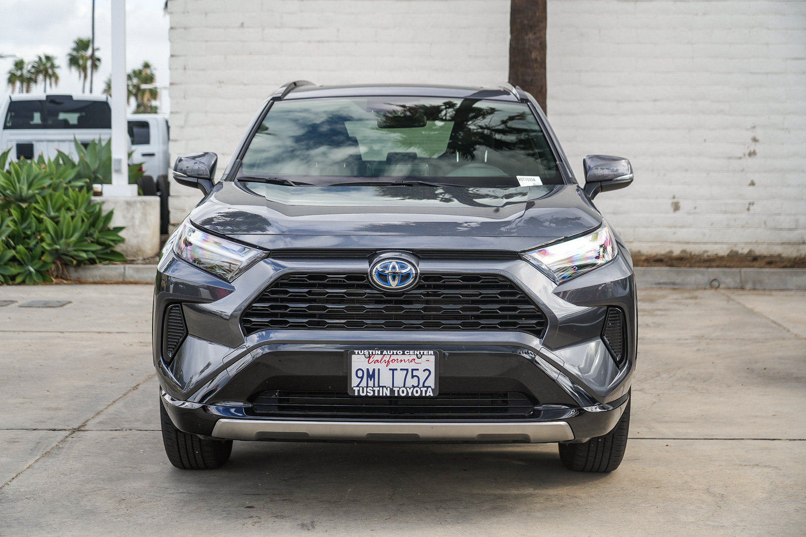 Certified 2024 Toyota RAV4 SE w/ Convenience Package AWD/4WD image 4
