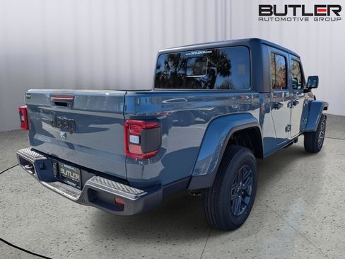 New 2026 Jeep Gladiator Sport AWD/4WD image 7