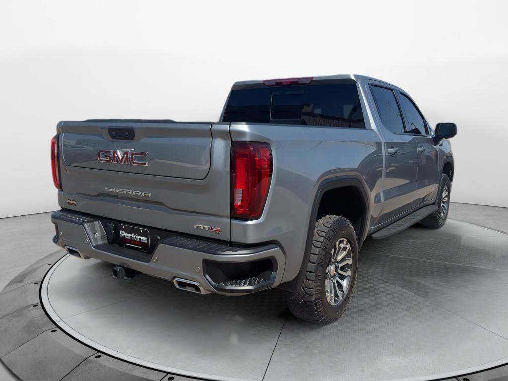 Used 2023 GMC Sierra 1500 AT4 w/ Technology Package AWD/4WD image 5