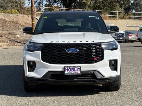 New 2025 Ford Explorer ST image 8