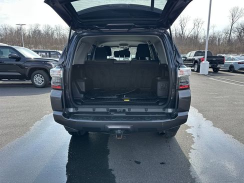 Used 2020 Toyota 4Runner SR5 image 11