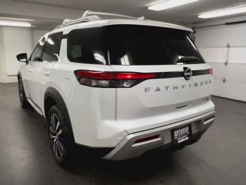Used 2025 Nissan Pathfinder Platinum AWD/4WD image 7