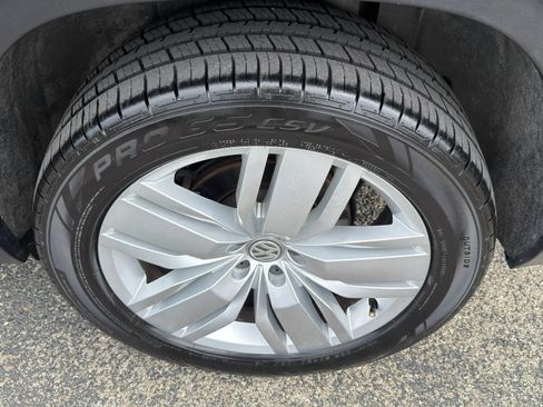 Used 2019 Volkswagen Atlas SE FWD image 11