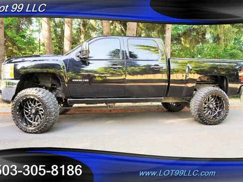 Used 2013 Chevrolet Silverado 2500 LT w/ Interior Plus Package AWD/4WD image 5