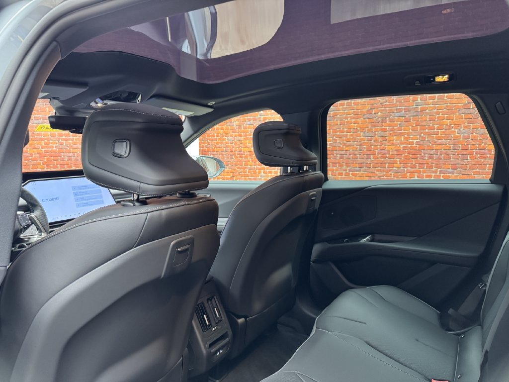 New 2027 BMW iX3 50 xDrive AWD/4WD image 23