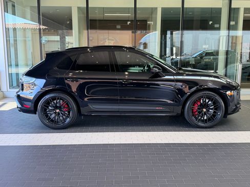 Certified 2023 Porsche Macan GTS AWD/4WD image 7
