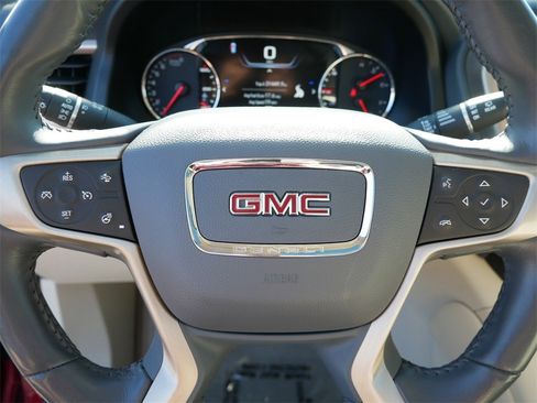 Used 2020 GMC Acadia Denali w/ Technology Package image 18
