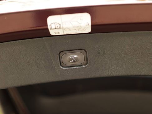 Used 2019 Ford Edge SEL w/ Equipment Group 201A image 28