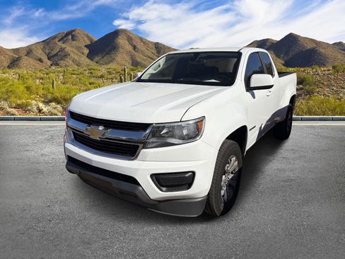 Used 2016 Chevrolet Colorado LT RWD image 2