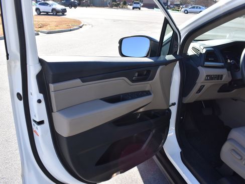 Certified 2020 Honda Odyssey EX image 25