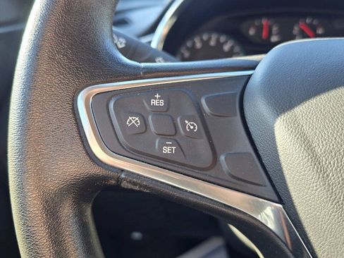 Used 2017 Chevrolet Malibu LT FWD image 22