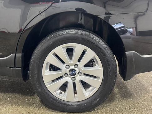 Used 2017 Subaru Outback 2.5i Premium AWD/4WD image 35
