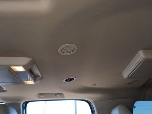 Used 2012 GMC Yukon XL Denali image 34