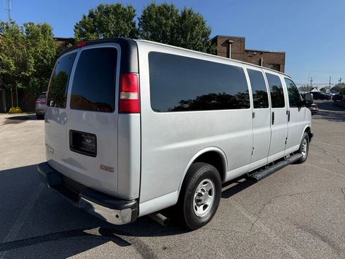 Used 2015 GMC Savana 3500 LT w/ LT Preferred Equipment Group image 3