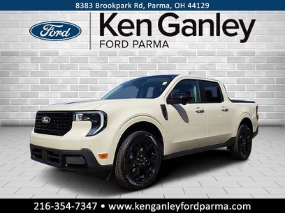 New 2025 Ford Maverick Lariat w/ Black Appearance Package