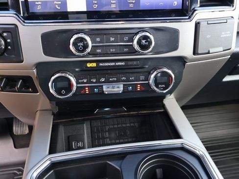 Used 2022 Ford F450 Lariat w/ Lariat Ultimate Package image 27