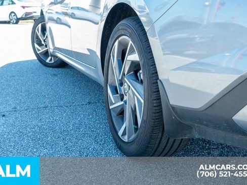 Certified 2025 Hyundai Elantra Sport FWD image 15
