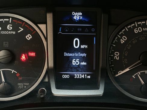 Used 2022 Toyota Tacoma TRD Sport w/ TRD Premium Sport Package image 31