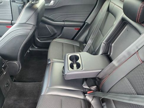 Certified 2025 Ford Escape ST-Line image 9