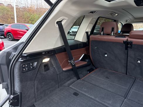 Used 2020 BMW X7 xDrive40i w/ Premium Package image 25