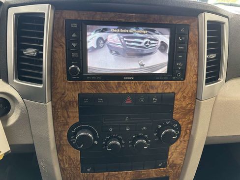 Used 2008 Jeep Grand Cherokee Limited w/ Trailer Tow Group IV image 18