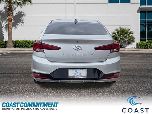 Used 2019 Hyundai Elantra Limited w/ Cargo Package image 7