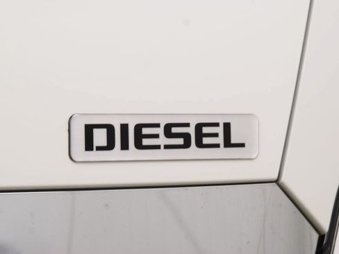 Used 2025 Chevrolet Low Cab Forward 5500XD RWD image 8