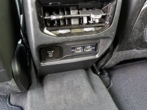 Used 2024 Jeep Grand Cherokee L Summit w/ High Altitude Package image 21