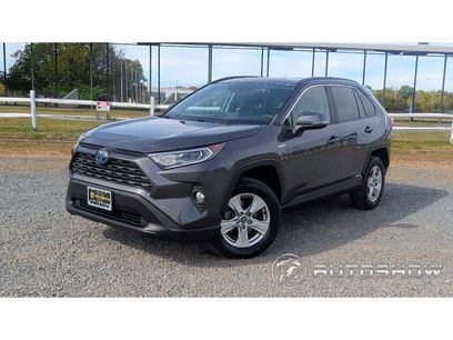 Used 2020 Toyota RAV4 XLE w/ Convenience Package