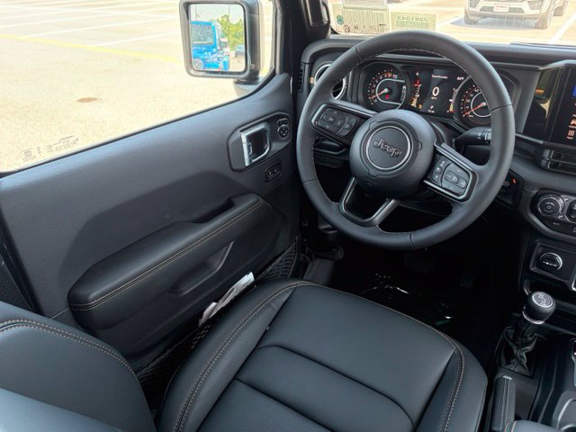 New 2026 Jeep Gladiator Sport AWD/4WD image 34