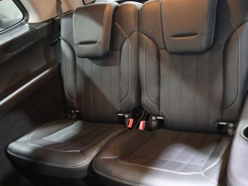 Used 2016 Mercedes-Benz GL 450 4MATIC w/ Premium I Package image 45