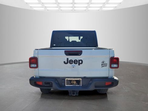 Used 2022 Jeep Gladiator Sport AWD/4WD image 5