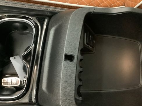 New 2026 Chrysler Pacifica Pinnacle w/ Trailer Tow Group image 25