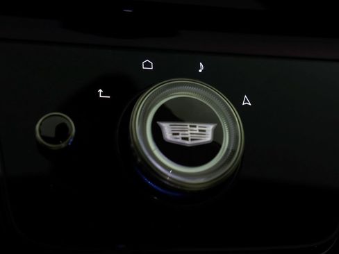 Used 2025 Cadillac Escalade V w/ LPO, ONYX Package image 36