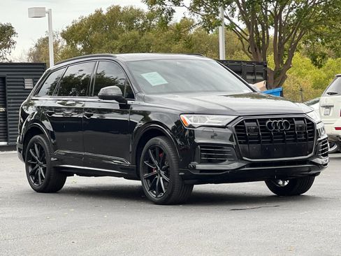 Used 2022 Audi Q7 3.0T Premium Plus w/ Premium Plus Package AWD/4WD image 8