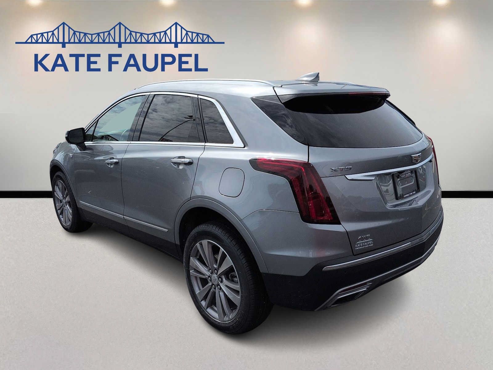Used 2024 Cadillac XT5 Premium Luxury AWD/4WD image 5