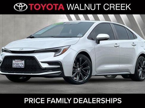 Certified 2025 Toyota Corolla XSE FWD image 1
