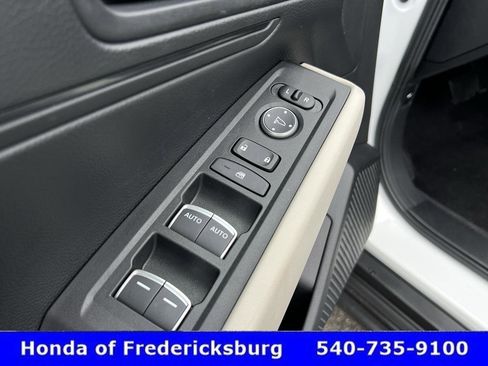 Used 2025 Honda Accord LX image 24