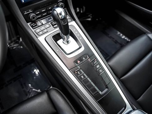 Certified 2024 Porsche 718 Cayman RWD image 17