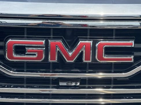 Used 2024 GMC Sierra 1500 SLT w/ SLT Premium Plus Package AWD/4WD image 32
