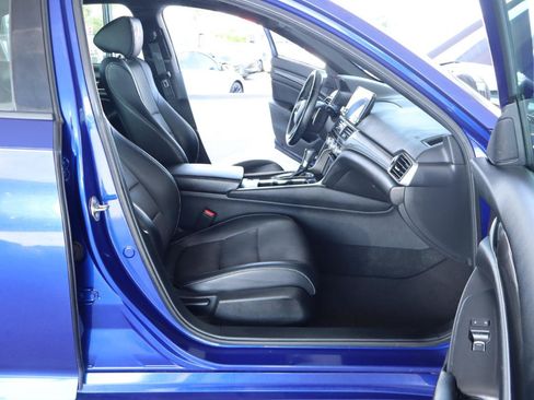 Used 2018 Honda Accord Sport image 36
