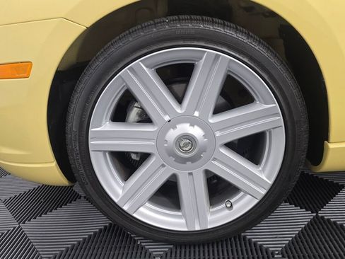 Used 2005 Chrysler Crossfire Limited RWD image 30