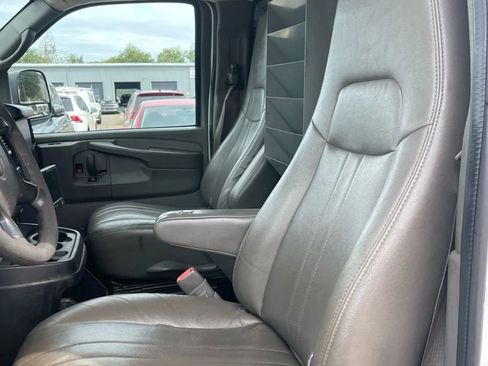 Used 2012 GMC Savana 2500 image 11