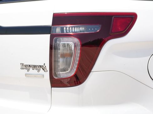 Used 2015 Ford Explorer Sport w/ Equipment Group 401A AWD/4WD image 21