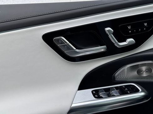 New 2026 Mercedes-Benz E 53 AMG e 4MATIC Sedan image 13