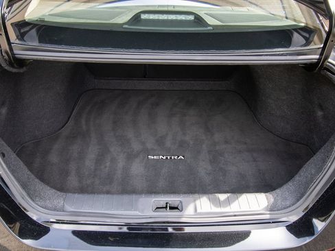 Used 2021 Nissan Sentra SV FWD image 36